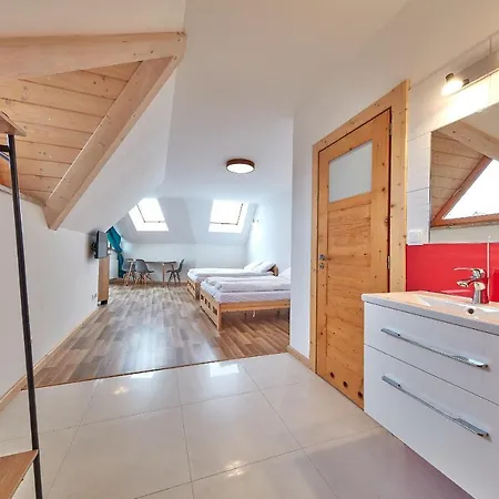 Sleboda Πανσιόν 3*