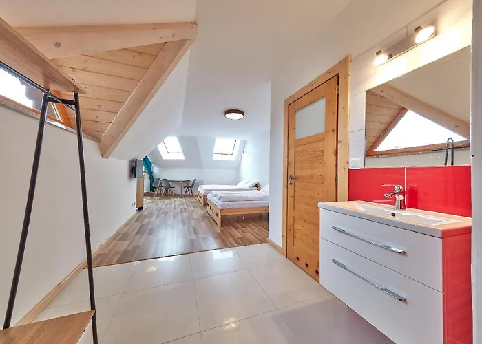 Sleboda Πανσιόν 3*